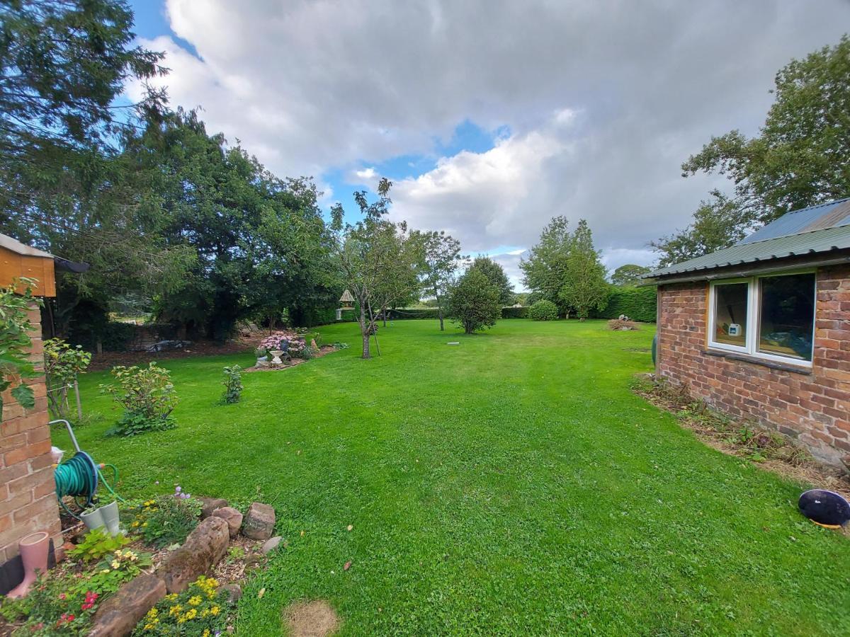 צ'סטר Saughall Mill Farm Cottage מראה חיצוני תמונה